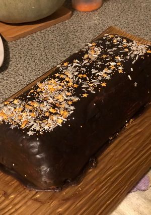 Una foto de Torta de chocolate y manjar fácil 😋