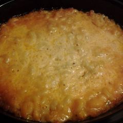 A picture of Macaroni and cheese (crockpot).
