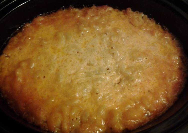 Steps to Make Homemade Macaroni and cheese (crockpot)