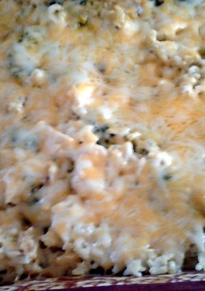 A picture of chicken broccoli casserole.
