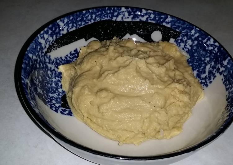 Recipe of Super Quick Hummus (without Tahini) - Lactose Free / Treenut Allergy Friendly