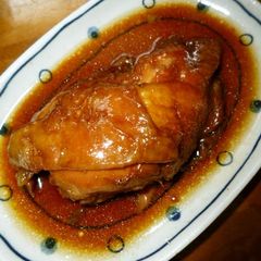 A picture of Braised Chicken Thighs with Demerara Sugar and Soy Sauce.