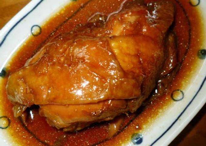 Braised Chicken Thighs with Demerara Sugar and Soy Sauce
