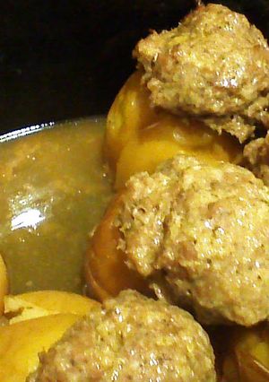A picture of baked apples.