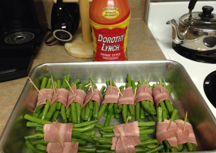 Turkey bacon wrapped green beans