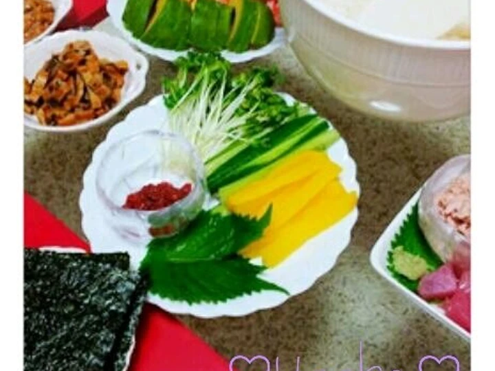 Easy Ways Make|Recipe} Sushi Handrolls for a Feast, Delicious