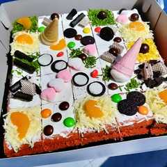 รูปของ Petit Fours Cake aka Cake Potong