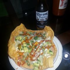 A picture of tostadas de cueritos.
