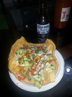 A picture of tostadas de cueritos.