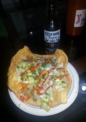 A picture of tostadas de cueritos.