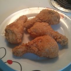A picture of Amazing chicken drumsticks.
