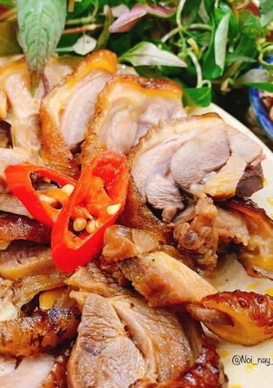 Hình của món Gà đông tảo hấp.