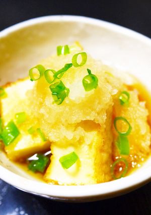 A picture of Deep-Fried Tofu in Sauce with Atsuage.