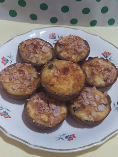 Una foto de Tartitas De Sarraceno, Ricota Y Manzana