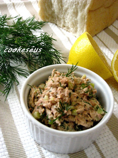 A picture of Tuna Salad with Dill and Lemon.