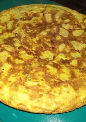 Una foto de Tortilla de papas fácil