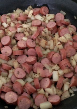 A picture of Skillet Sausage and Potatoes.