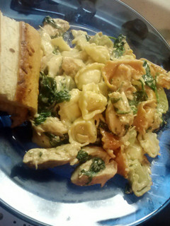 A picture of Chicken Spinach Alfredo Tortellini.
