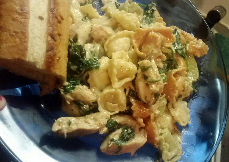 Recipe of Any-night-of-the-week Chicken Spinach Alfredo Tortellini ...