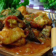 A picture of Eggplant and Chicken Braised in Tomato Sauce.