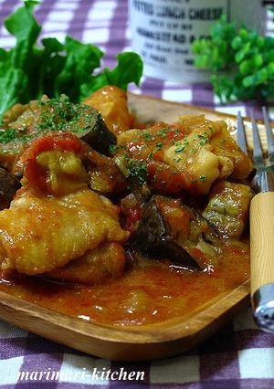 A picture of Eggplant and Chicken Braised in Tomato Sauce.