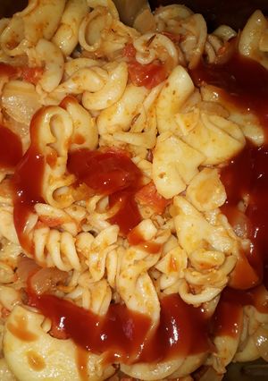 A picture of Yummy creamy pasta.