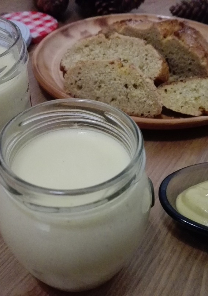 Una foto de Salsa de queso y huevo con Kachkéis