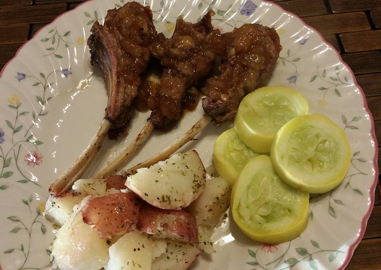 Recipe of Quick Rack of lamb with pear balsamic coulis