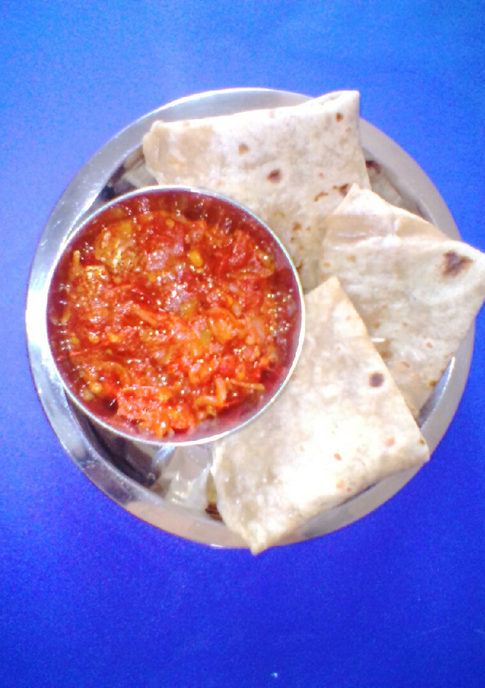 சாப்டான சப்பாத்தியுடன் தக்காளி தொக்கு செய்முறை முக்கிய புகைப்படம்