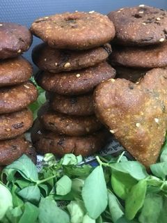 બાજરી - મેથી વડા (Bajri Methi Vada Recipe In Gujarati)] રેસીપી મુખ્ય ફોટો