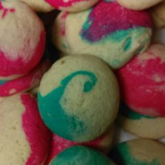 A picture of Tie-dye sugar cookies.