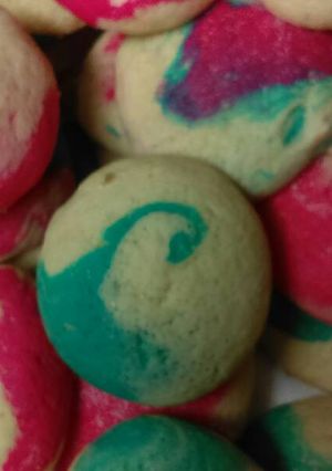 A picture of Tie-dye sugar cookies.
