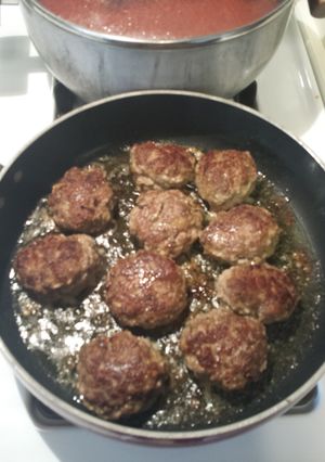 A picture of Barbie T's Italian Meatballs.