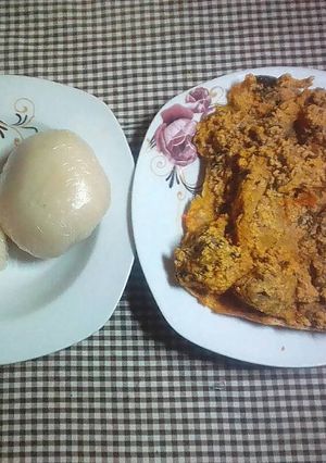 A picture of Egusi bitterleaf soup.