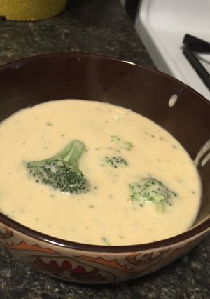 A picture of Cheesy Yummy Broccoli Cheddar Soup.