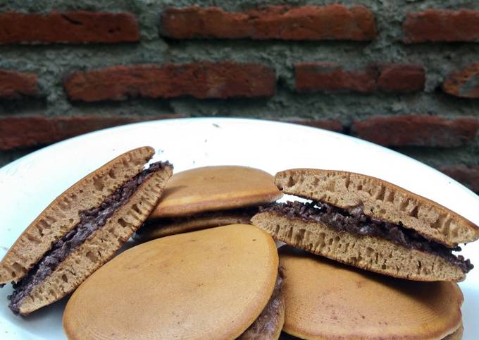 Resep Dorayaki Milo Tanpa Oven Tanpa Mixer Oleh Annisa Rasyida Cookpad