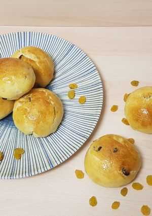 Foto principal de Panecillos de yogurt con pasas y pepitas de chocolate