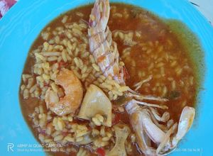 Una foto de Arroz meloso de galeras