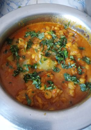A picture of Lauki (gourd) Chana Dal Curry.