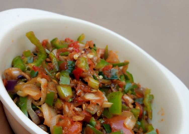 How to Make Quick Green capsicum sauce