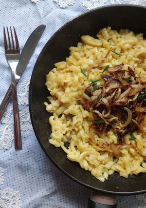 Käsespätzle mit Schmorzwiebeln Rezepthauptbild