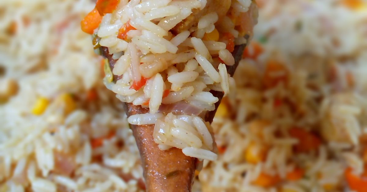 Fried Rice Recipe by Fatima Ibrahim(Albint,s Cuisine) - Cookpad