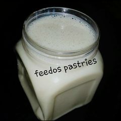 A picture of Condensed milk.