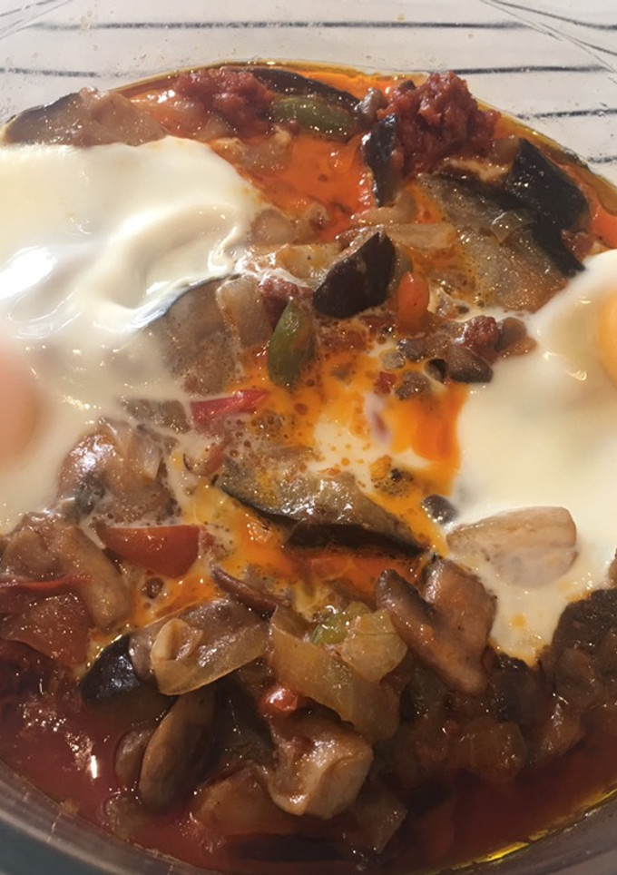 Una foto de Sobrasada con verduras