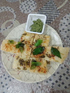 રવાના ઢોકળા (Rava Dhokla Recipe In Gujarati) રેસીપી મુખ્ય ફોટો
