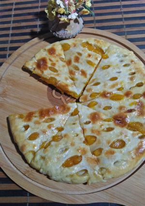 A picture of Mango pie.