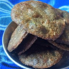 A picture of Urad Puri vada.