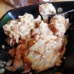A picture of low calorie cauliflower mac and cheese.