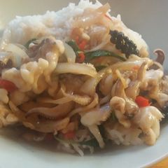 A picture of Pad Kee Moew Spuid.