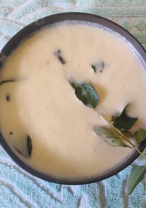 राजस्थानी कढी रेसिपी चे मुख्य फोटो 